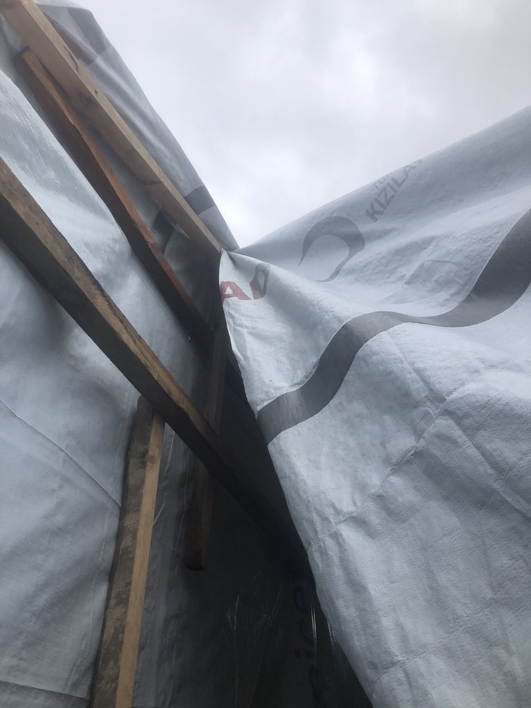 mhmd_s09's tweet photo. My family is trying to prepare for winter by purchasing tent supplies, blankets, and covers, but time is running out. 

Please help us get through the winter by sharing this post and donating 🙏
https://t.co/pAQEnFWZEK https://t.co/468bwwKB3A