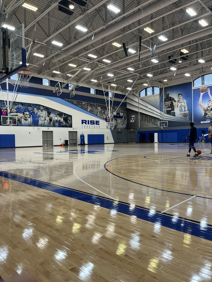 b_jesuit's tweet photo. Thanks to @BluejayMBB for letting me watch their workout. #shootersU https://t.co/TjNawscW3Y
