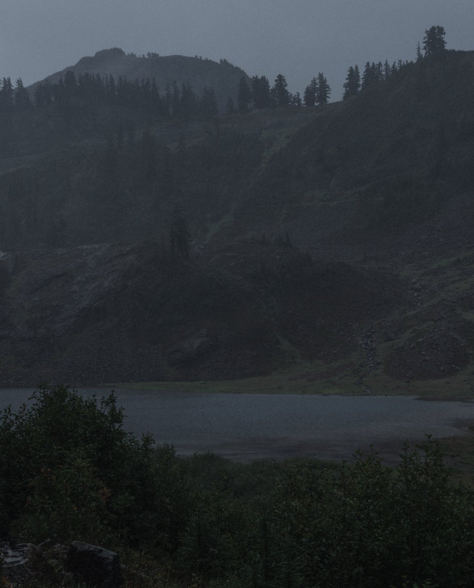blodgrevinnen's tweet photo. views during and after the rain https://t.co/j1qXIrGXp1