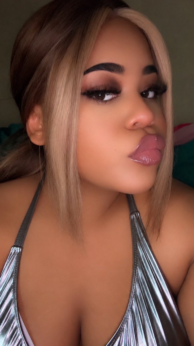 dolybrat's tweet photo. too sexy #sexy  snap: dollisliving ig: dolyxia 🥰 https://t.co/pboVvYIHcP