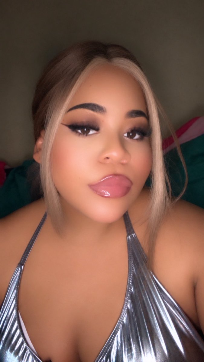 dolybrat's tweet photo. too sexy #sexy  snap: dollisliving ig: dolyxia 🥰 https://t.co/pboVvYIHcP