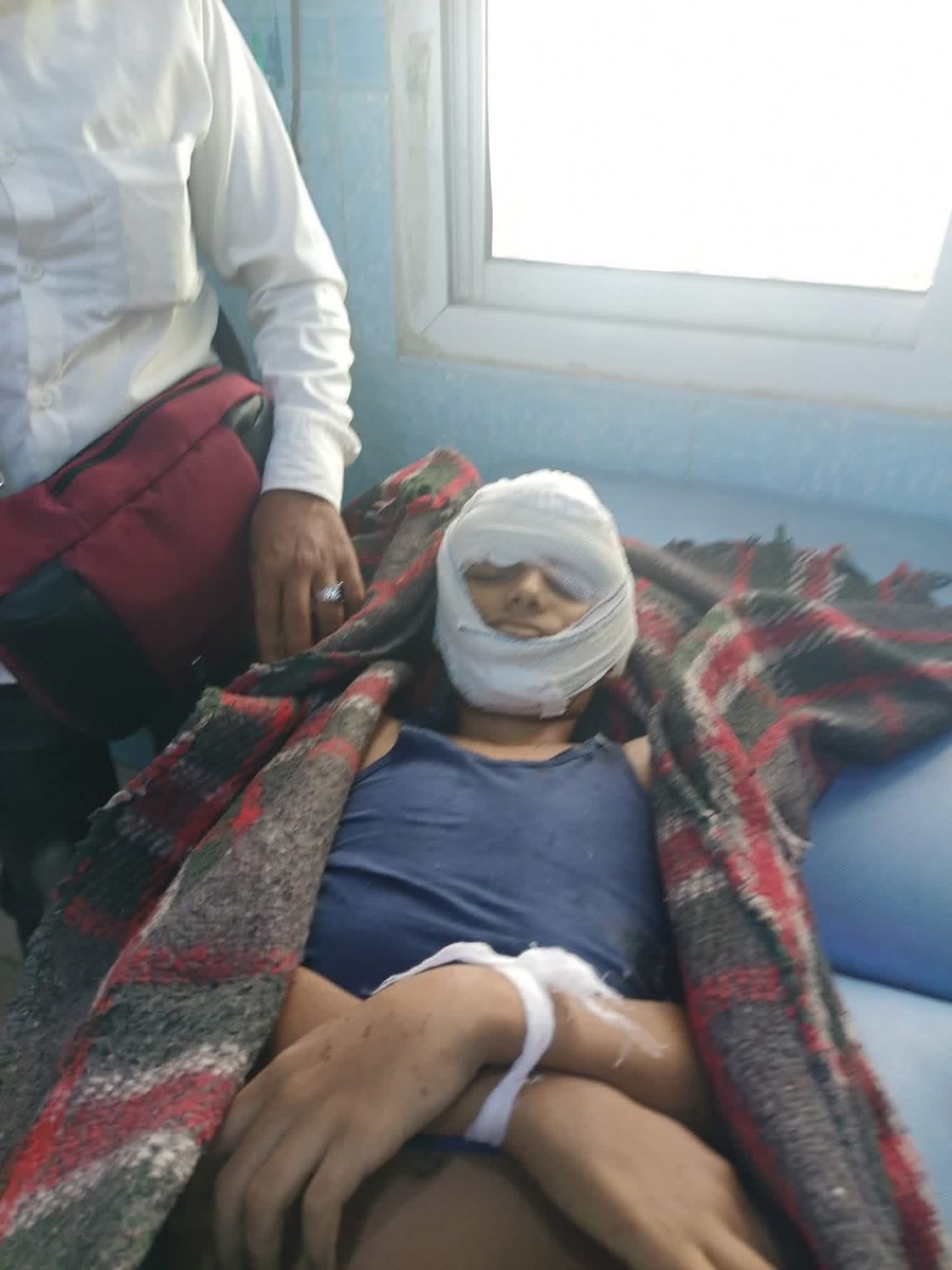 HassanAlsahl's tweet photo. عندما يفشل الحوثي في تحقيق نصر في الميدان، يلجأ إلى قصف الأحياء الآهلة بالسكان في تعز، ليُوهم القطيع ممن يسوق لهم الوهم أنه ما زال قادرًا على الهجوم.

#النفير_العام_ضد_الحوثي
#تهامه_تحتاجنا_الآن
#تعز_مقبرة_الحوثي https://t.co/lmsiCfExcO