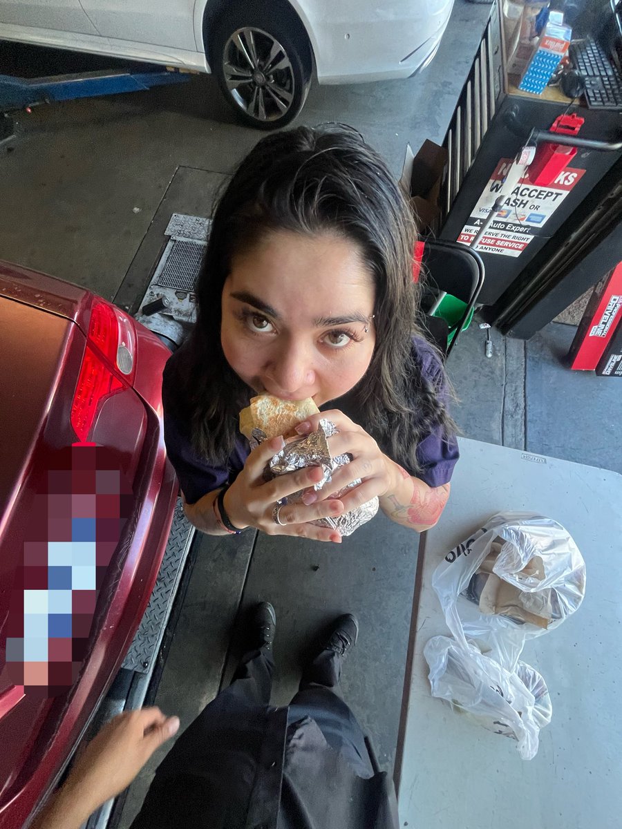 gooochlover's tweet photo. my coworker is 6’2 so i’m making him take pictures in his pov in 0.5x https://t.co/Z5keAfUsuS
