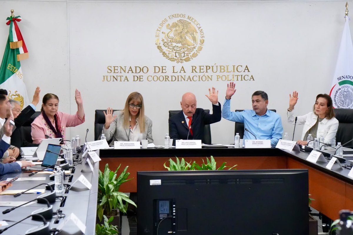 homerodav's tweet photo. En la Comisión de Salud avanzamos para visibilizar la leucemia mieloide aguda, la enfermedad renal poliquística y las mucopolisacaridosis, además de impulsar acciones en salud mental y enfermedades de las válvulas cardíacas. Atender estos temas hace una gran diferencia para muchas familias.

#VamosAdelante