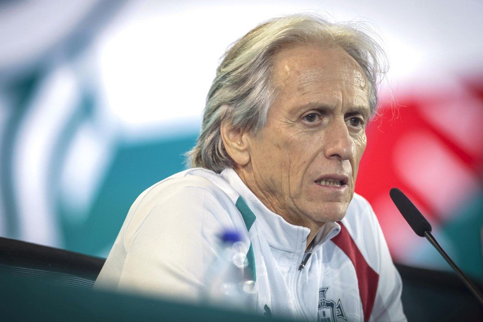CentralDoBrega's tweet photo. ✅ Aposentou Neymar

✅ Aposentou Cristiano Ronaldo

✅ Ganhou tudo com o Flamengo

Jorge Jesus tá na régua entre gênio e anticristo https://t.co/0cy2E2P0Aj