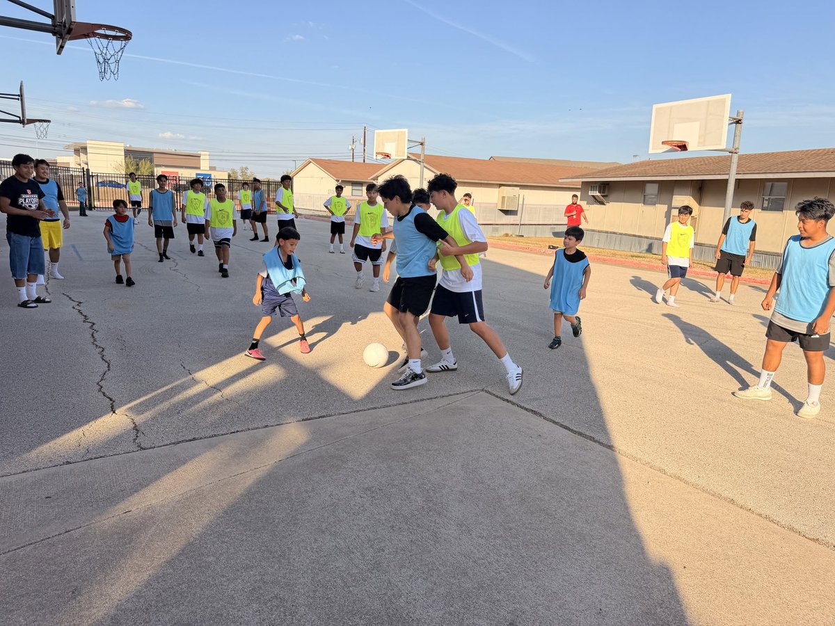 DelValleISD's tweet photo. Happy Hispanic Heritage Month!
We enjoyed sharing the Hispanic culture with all of you.
A special THANK YOU to Coach Martinez and his HS soccer team for joining us.  Our Popham PTA came together for an amazing agua fresca/chicharrón booth that was a huge success! https://t.co/LCLIrt47Bh
