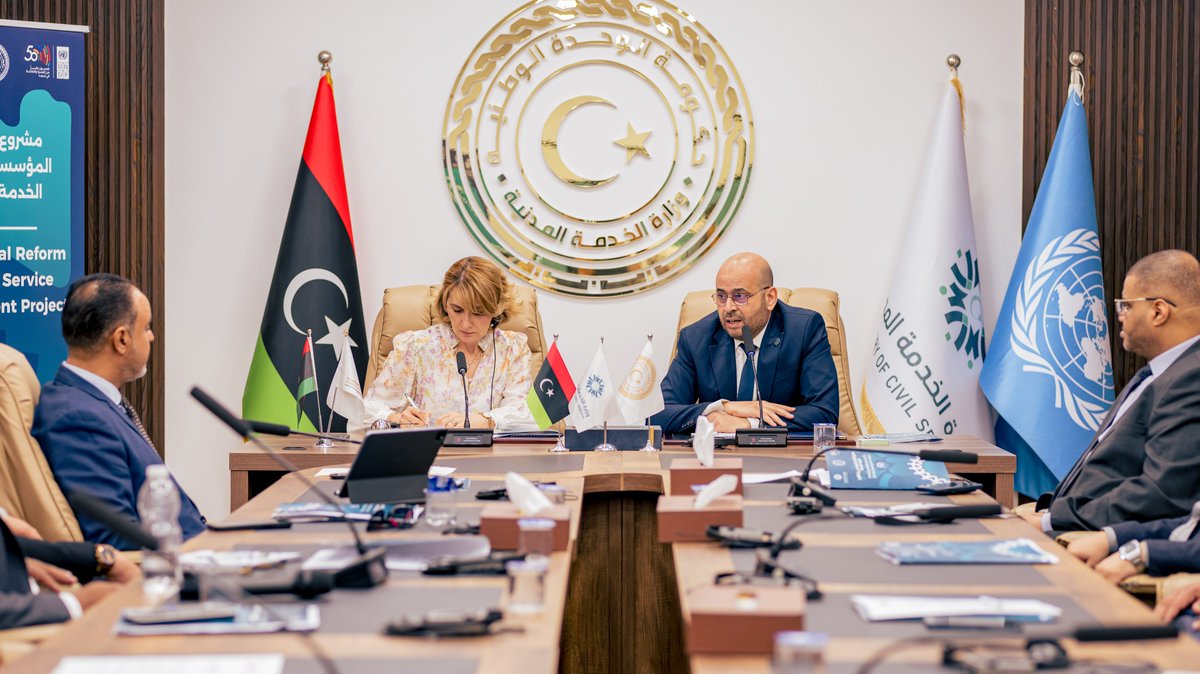 UNDPLibya's tweet photo. Today, the Ministry of Civil Service &amp; @UNDP signed a key agreement to advance civil service reform &amp; strengthen public institutions.
Through this partnership, we support nationally led efforts to build effective, accountable, &amp;responsive institutions for sustainable development. https://t.co/Nvo7o6ziyT