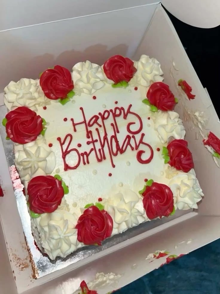 monicalorah989's tweet photo. It’s my birthday today 💕❤️🥰 https://t.co/OArkjumYPt