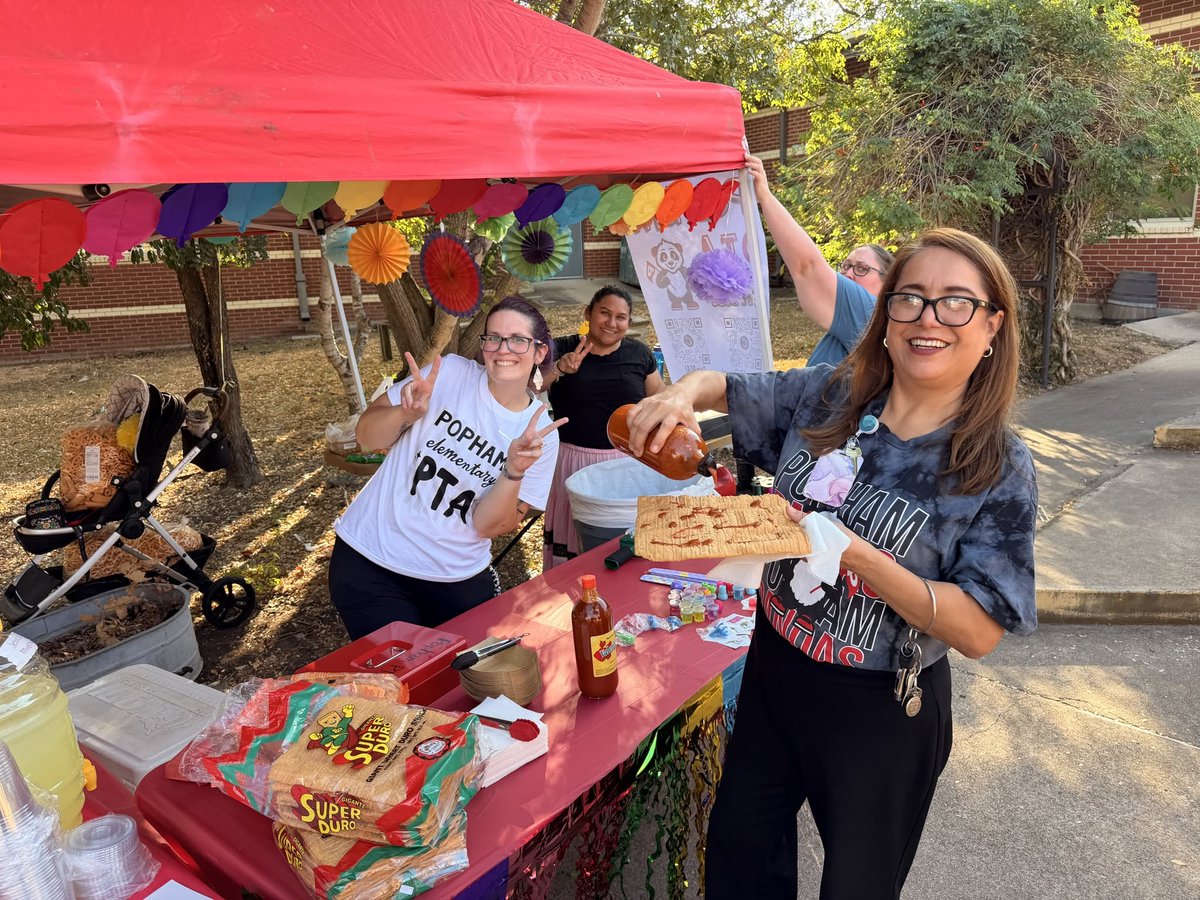 DelValleISD's tweet photo. Happy Hispanic Heritage Month!
We enjoyed sharing the Hispanic culture with all of you.
A special THANK YOU to Coach Martinez and his HS soccer team for joining us.  Our Popham PTA came together for an amazing agua fresca/chicharrón booth that was a huge success! https://t.co/LCLIrt47Bh