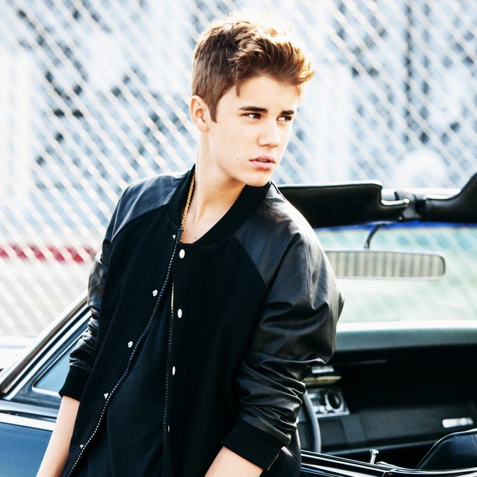 chartdata's tweet photo. Justin Bieber's "Maria" is now certified Silver in the UK. https://t.co/mcWIXplw2V