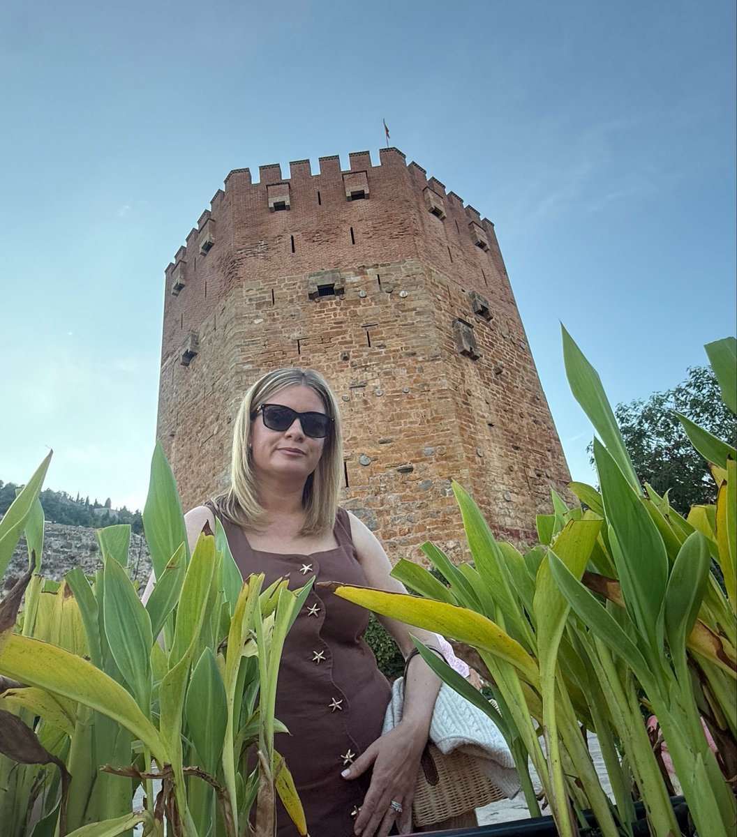 AlanMarch1981's tweet photo. Beautiful scenery with a beautiful wife ❤️

Turkey (Alanya) is treating us well… 🇹🇷 https://t.co/67u1MiHRhq