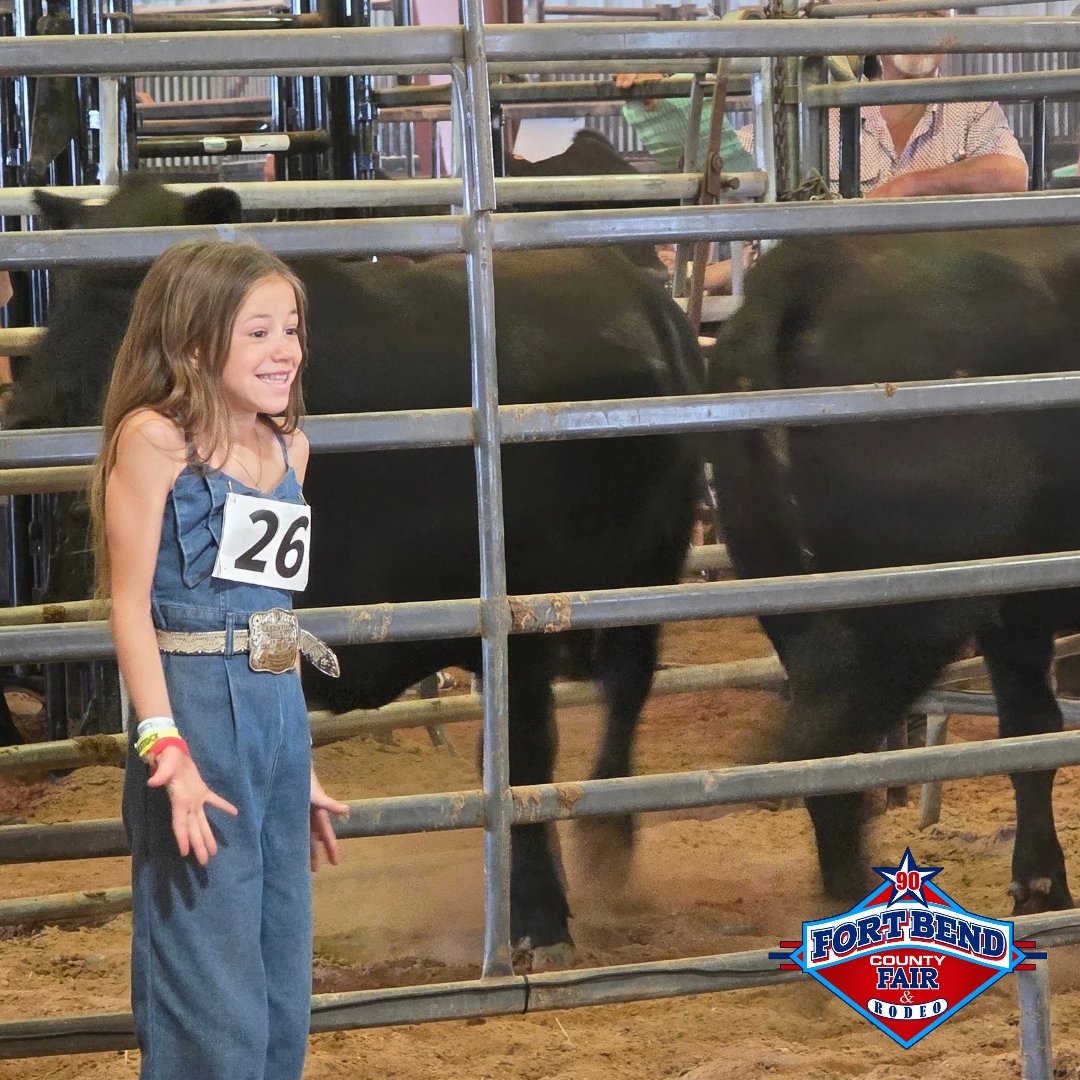 fbcfair's tweet photo. This a fair smile! #fbcfair90 #fbcf #fortbendcountyfair #fairtime #fairdays #PromotingFamilyYouthAgriculture #fairszn🎡 https://t.co/UwhxTsEifn