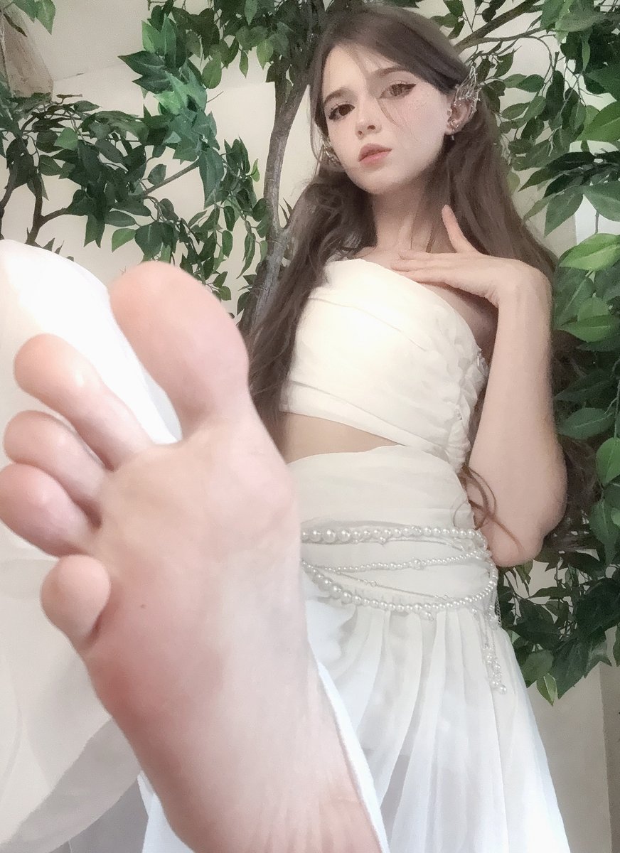 TemSolee tweet picture