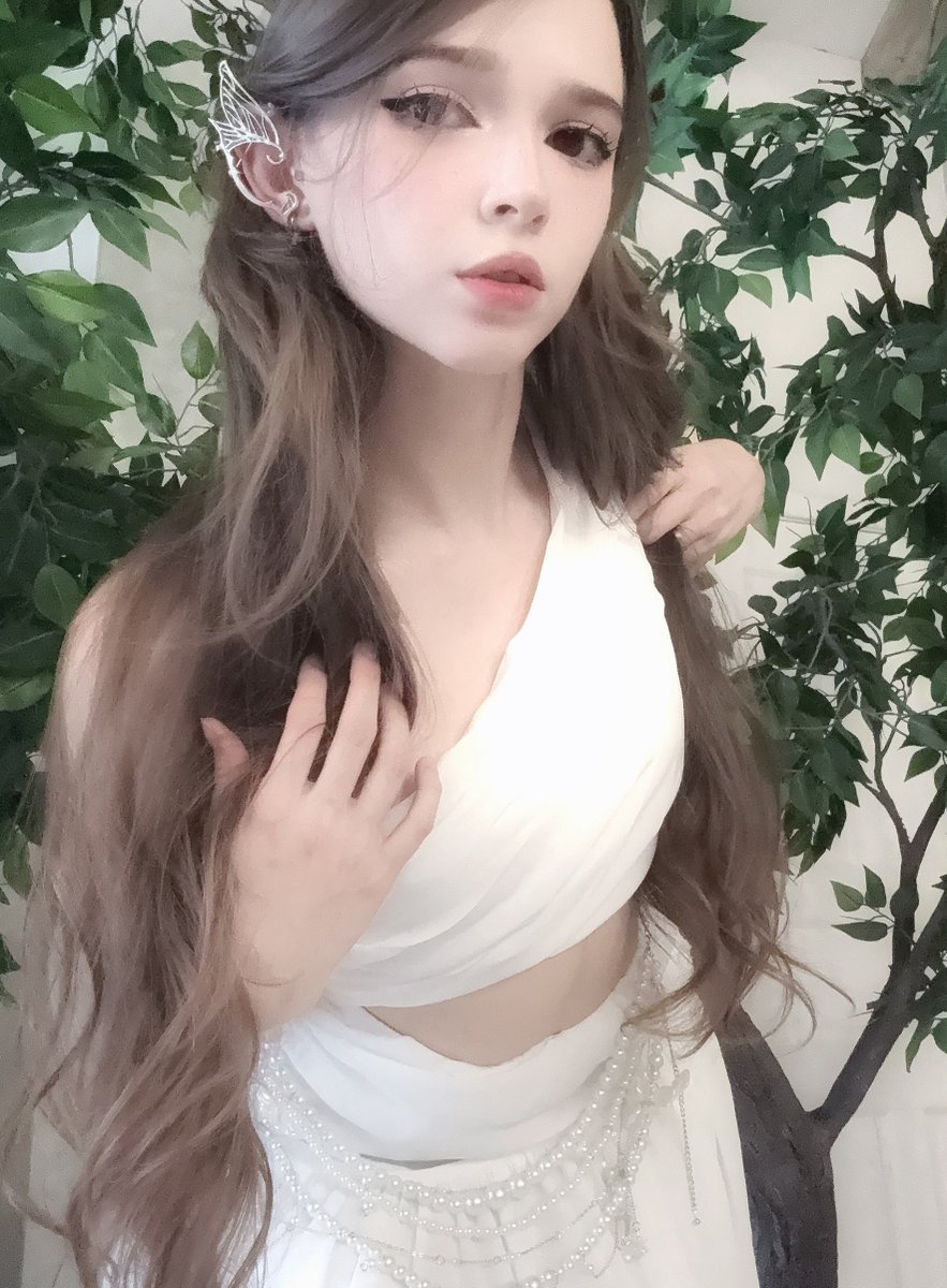 TemSolee tweet picture