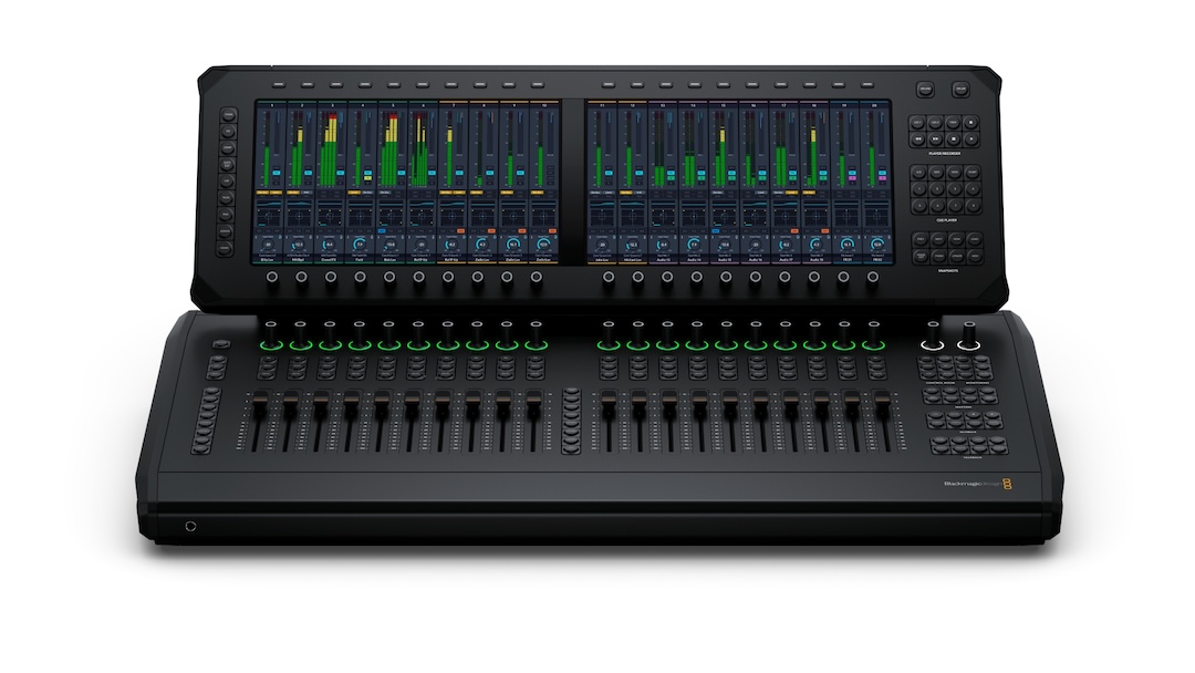 ProSoundNews's tweet photo. TODAY at https://t.co/9JkbSGnEAo:
• Seen on the Scene: Mix Sound for Film &amp; TV 2026, Pt 1 • Oasis Sues Former FOH Engineer
• Mix Tech Spotlight: Fairlight Live
• 64 Audio CEO Steps Down
• Black Lava Studios Creates Immersive Mix Space
#recording #proaudio #livesound #oasis https://t.co/y2LcdTP1Fp