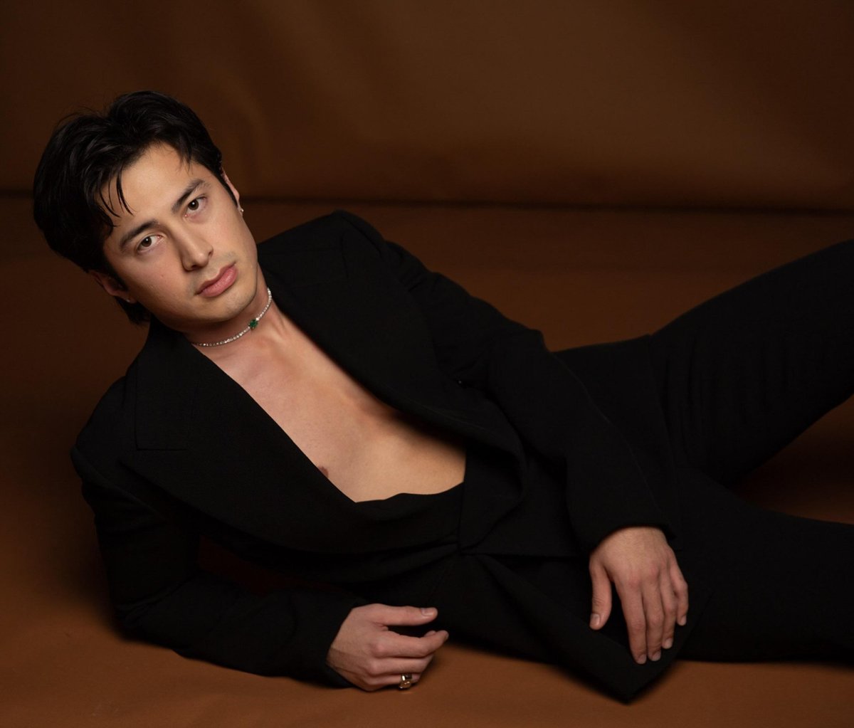 hudsonwphotos's tweet photo. New outtakes of Hudson Williams for Vanity Fair

thanks @hudsonconnorupd https://t.co/ltN1Kp1bPr