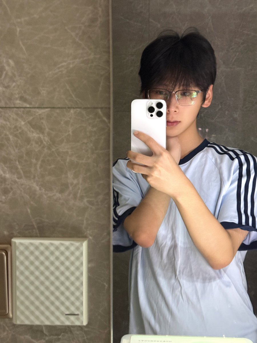 Chenn0502's tweet photo. #0m #直男 https://t.co/t91chTF4OG