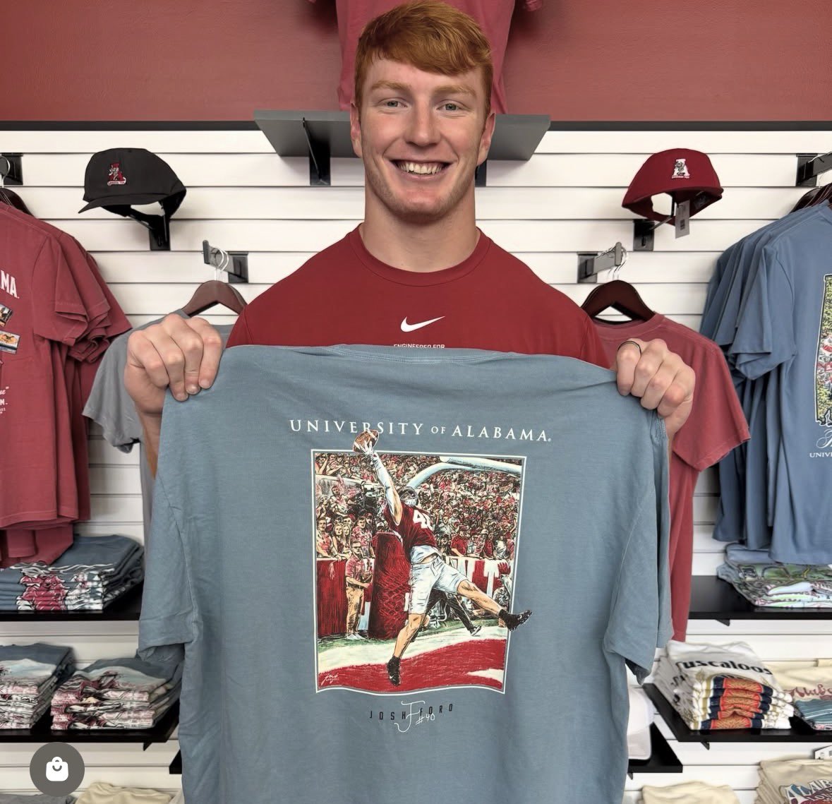 BlueCollarHank's tweet photo. Hide your girl when I pull up in the Josh Ford shirt https://t.co/mg8QY8SGWr