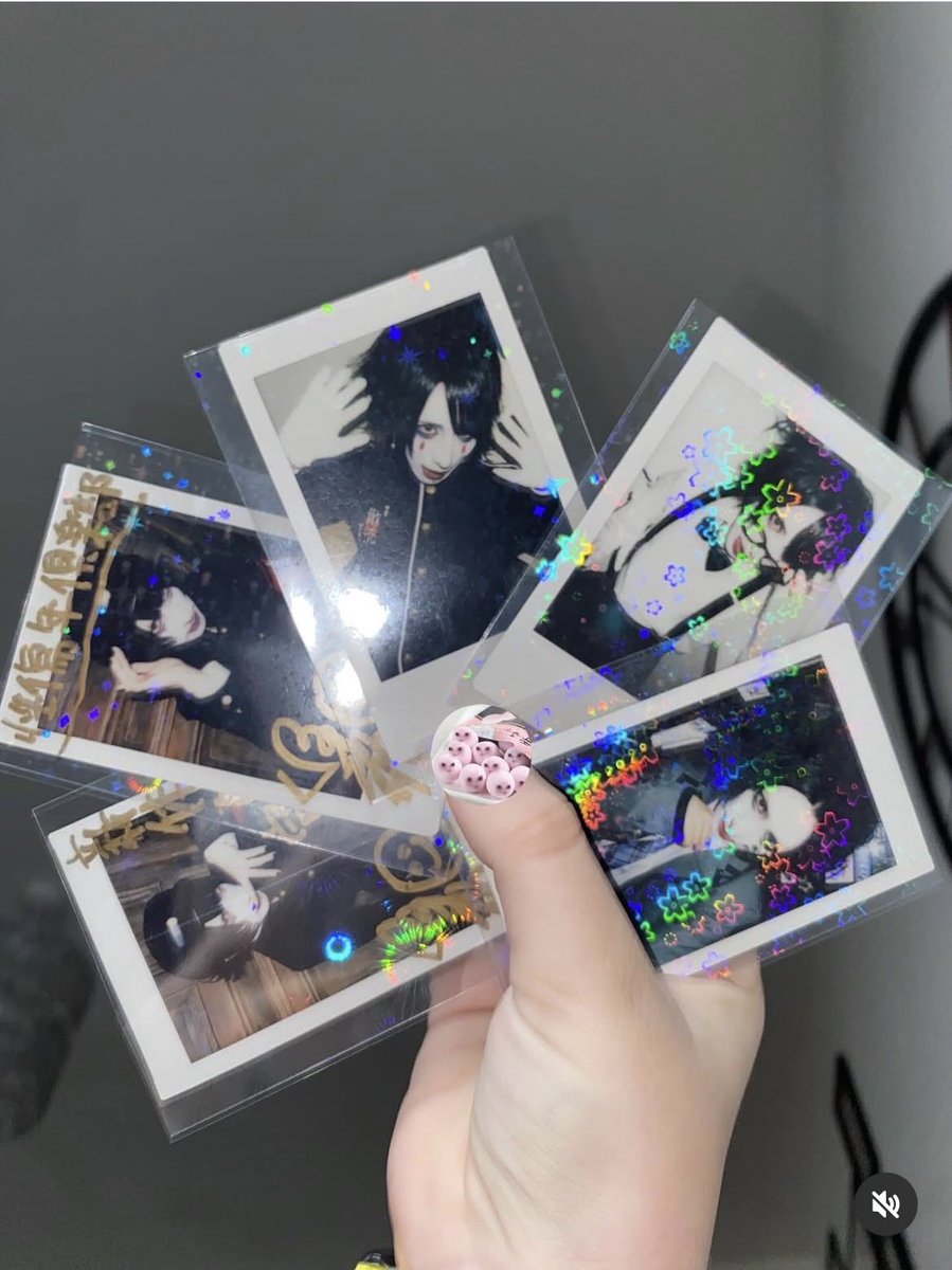 nvlongerhuman's tweet photo. trading or selling kurui chill chekis for a decent price!!

selling would be on vinted

mainly looking for kaneto juusei chekis, senketsuakochan, xaaxaa, mamireta https://t.co/pOsm9ATiMJ