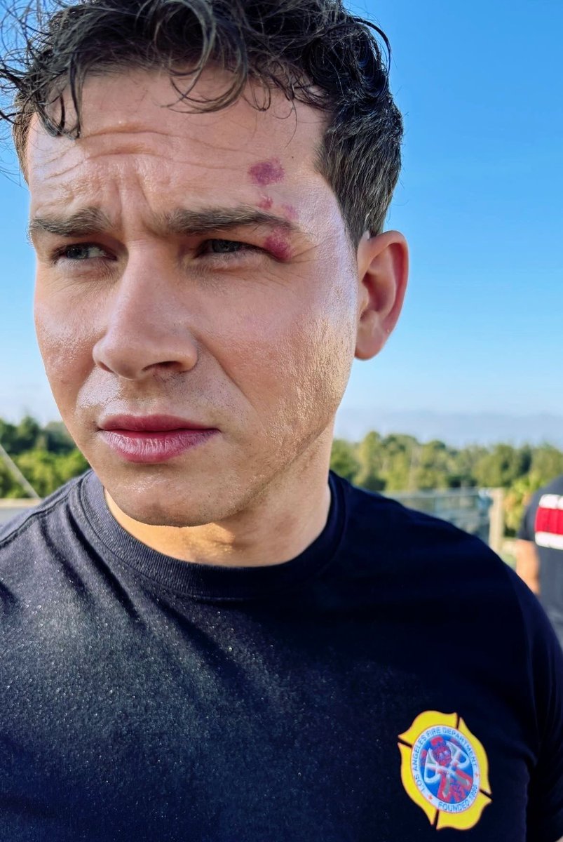 honeybuckleys's tweet photo. He’s SOOOO *explodes* https://t.co/tDlrzjmS1a