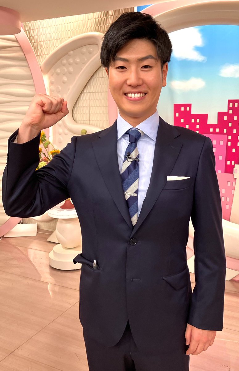 oha4newslive's tweet photo. Oha!4リハーサル中！
今日から木曜メンバーになった
 #村上彩人 アナウンサー
初回とは思えないくらい堂々としていて
頼もしいです！
この後、午前4時30分から放送します

 #河出奈都美 #北川彩 #田﨑さくら 
 #井澤咲乃 https://t.co/Vbs8ZKDuvh