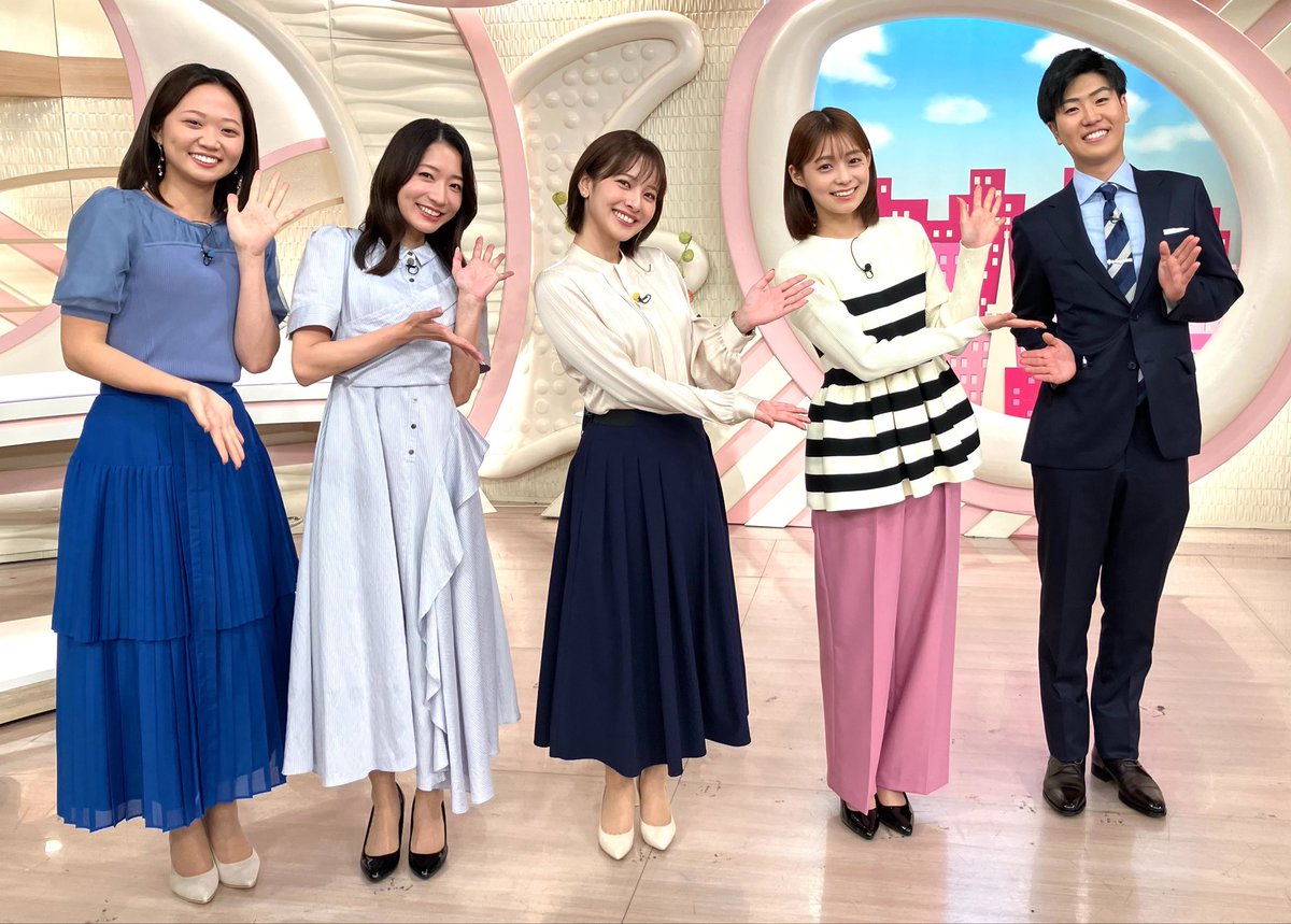 oha4newslive's tweet photo. Oha!4リハーサル中！
今日から木曜メンバーになった
 #村上彩人 アナウンサー
初回とは思えないくらい堂々としていて
頼もしいです！
この後、午前4時30分から放送します

 #河出奈都美 #北川彩 #田﨑さくら 
 #井澤咲乃 https://t.co/Vbs8ZKDuvh