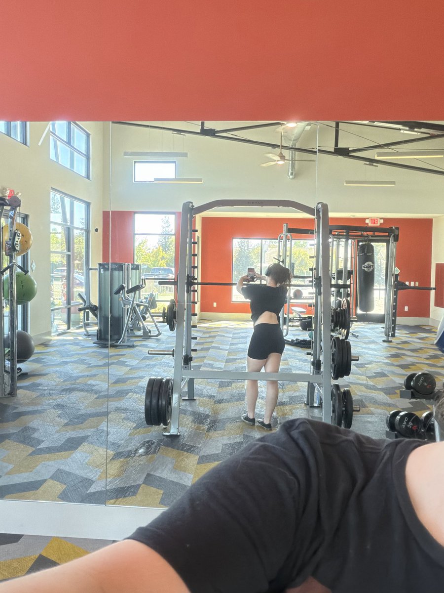 Veexx08's tweet photo. Would I be your gym crush? 🫣

Make sure to check out my 🔗 😘 https://t.co/Hl7xVRDATm