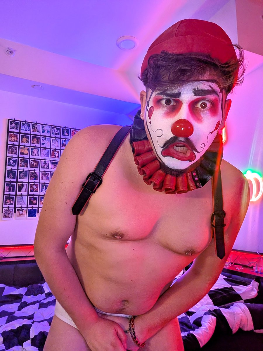 MrMythico's tweet photo. Lost my old account @s0d0byte so restarting here. Help me find my horny friends again? https://t.co/kO2j0tp05X