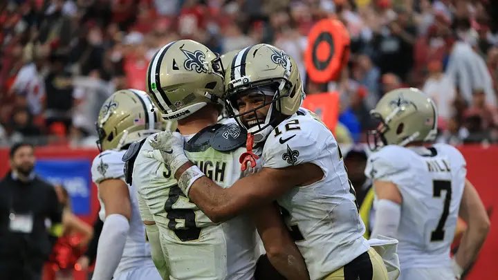 SleeperNFL's tweet photo. Chris Olave in 11 games with Tyler Shough:

75 REC 
1,035 Yards
7 TDs

Over a 17 game pace that would be 115 REC + 1,600 Yards + 11 TDs https://t.co/45583x2PLa