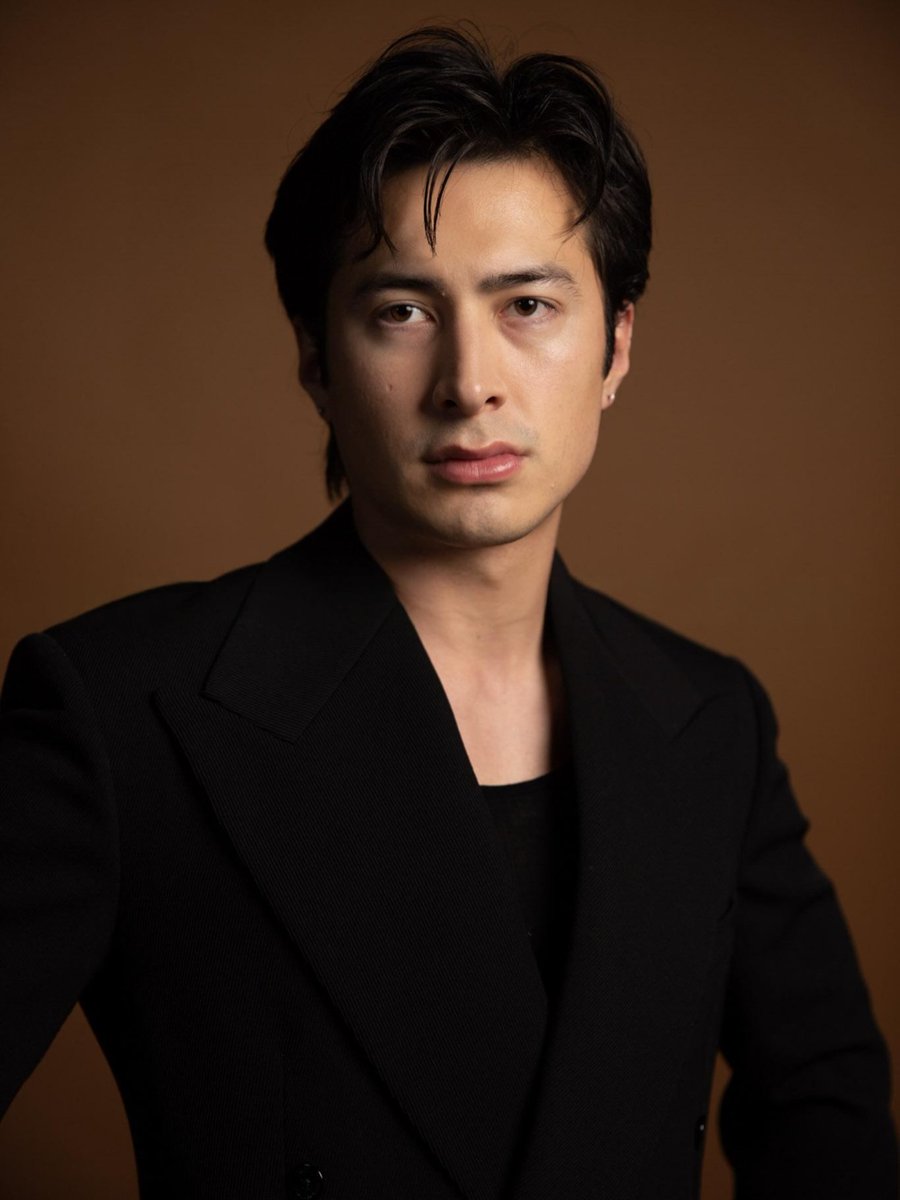 hudsonwphotos's tweet photo. More outtakes of Hudson Williams for Vanity Fair

via @hudsonconnorupd https://t.co/MMUMoH8eZv