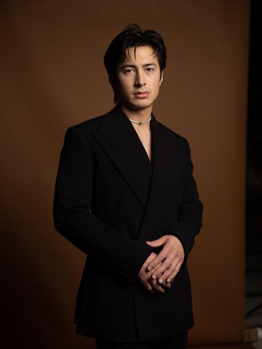 hudsonwphotos's tweet photo. More outtakes of Hudson Williams for Vanity Fair

via @hudsonconnorupd https://t.co/MMUMoH8eZv
