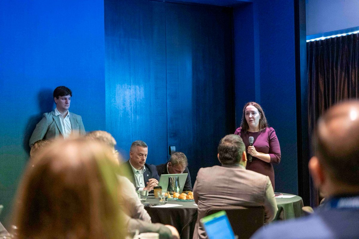 ACI_LAC's tweet photo. ✈️ 27 participantes se sumaron al workshop sobre slots aeroportuarios del #AirTransportSummit.

La sesión abordó los fundamentos de la facilitación de horarios y coordinación de slots, así como las implicaciones estratégicas de la asignación de capacidad aeroportuaria.
@ACIWorld https://t.co/poojmXWptG