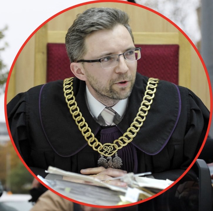 WagenaarMaurice's tweet photo. Pokażmy Polsce tę zdradziecką przekupna pisowską mordę. Nazywa się Konrad Mielcarek. To on zapewnił bezkarność  Romanowskiemu. https://t.co/U0BrQQyDHd