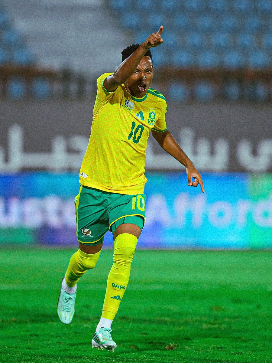 CAF_Online's tweet photo. Mofokeng with the double! 🇿🇦🔥

A brace to power Bafana Bafana to victory in the #TotalEnergiesAFCONQ2027. https://t.co/eODSrUhEec