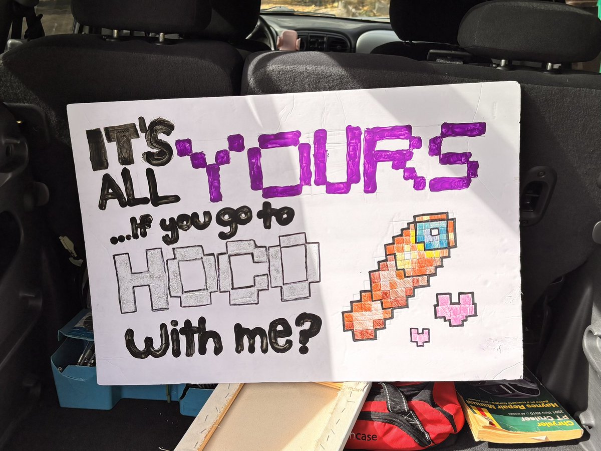 nekofrags's tweet photo. I actually. I JUST RECIEVED THE HOCO PROPOSAL OF A LIFETIME. OH MY GOOOODDDD. I LOVE MY GIRLFRIEND. SHE GOT ME ODYSSEY DUO FLOWERS TOO. AND WERE BUTCHFEMME. https://t.co/zyYhVJLOYH