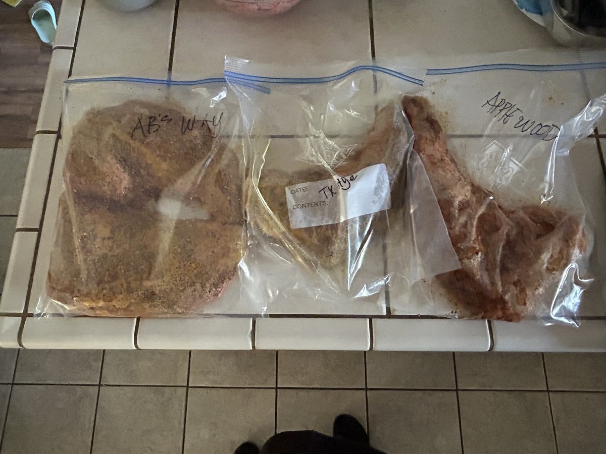 AhchAbiama's tweet photo. I just seasoned up some tri tips to smoke later. 👨🏽‍🍳 
Got 2 seasoned AB’s way, 1 Texas style, 1 Applewood. 
🥩💨💨
@GMGrills https://t.co/45X70IfYMX