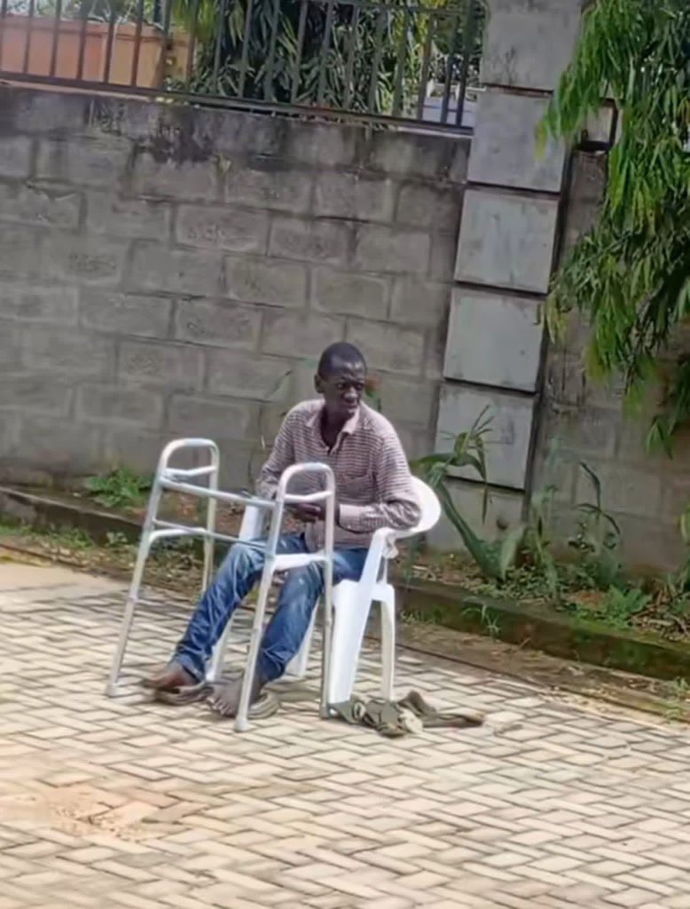 RonaldBalimwezo's tweet photo. Seeing Comrade Sam Mugumya being helped to walk is heartbreaking. Whatever our differences, we are human beings. Let us show mercy, reject violence and demand accountability. Power is temporary; humanity must come first. Appreciation to Afande Herbert Matanda for speaking out. https://t.co/orIqcAeNMT