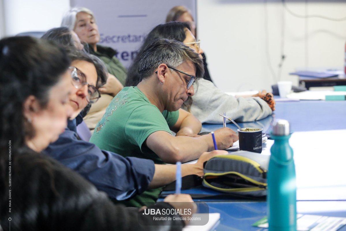 ubasociales's tweet photo. MESA TERRITORIAL DEL BARRIO DE CONSTITUCIÓN 

La semana pasada se llevó adelante un nuevo encuentro de la Mesa Territorial de #FSOC, una instancia de organización y articulación con organizaciones sociales y diversos actores. 🤝

🔗Mirá la nota completa: https://t.co/DFDGV8YjbK https://t.co/VuefXoGJ5g