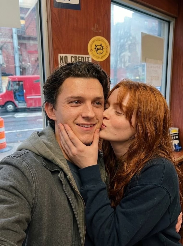sa10nee's tweet photo. Sadie Sink picks Tom Holland as her celebrity crush while revealing how working with him on Spider-Man made her feelings grow stronger.

🗣️: “I actually don’t publicly like talking about my personal life, but if I have to pick my celebrity crush, I will go with Tom Holland. I know he’s married and Zendaya will be offended when she sees this, but, well, I have to say it. I mean, he’s the type of guy every girl would dream of, and all the time we were on set filming Spider-Man, I just kept thinking to myself, ‘No way, I’m with my crush.’ I would have confessed my love to him if he wasn’t already taken. Zendaya is indeed a lucky woman.”