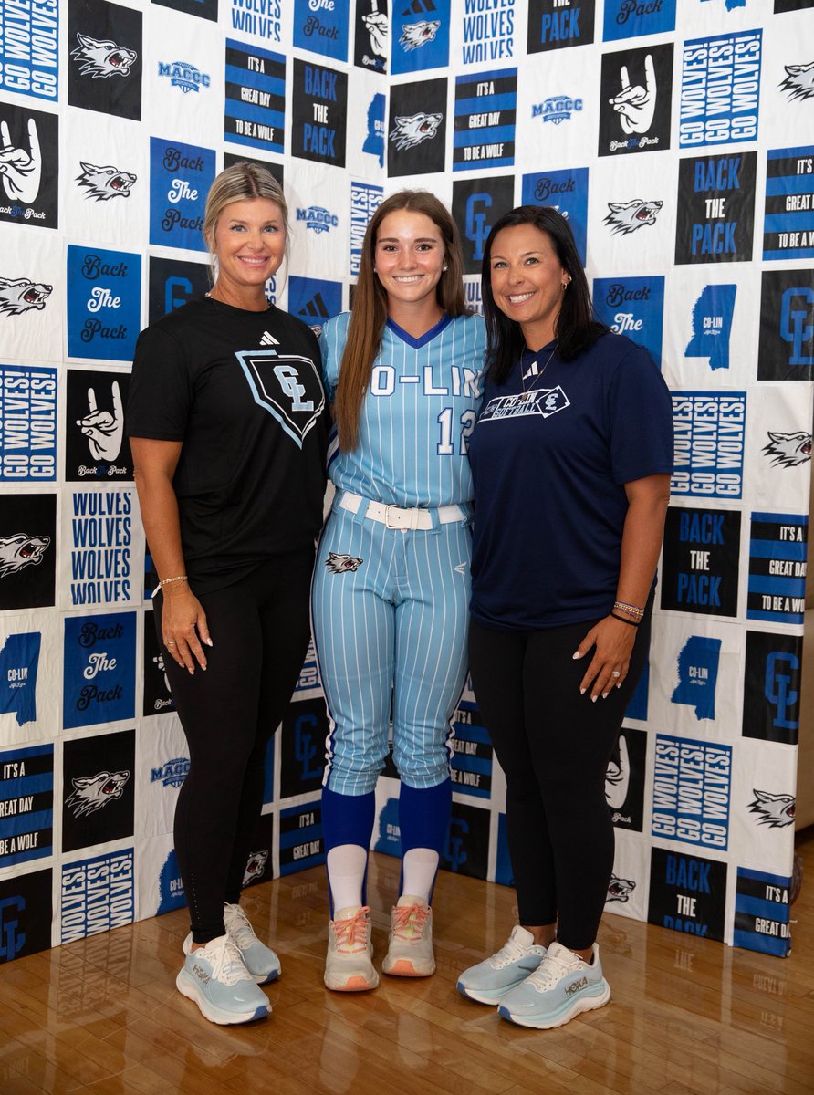 kyndall_landry's tweet photo. Thank you for the amazing day! 🤍🩵
#Backthepack #wolfpack @coachbeall07 @CoLinSoftball @_STAsoftball @MarucciPatsBR https://t.co/05fnG4DlqH