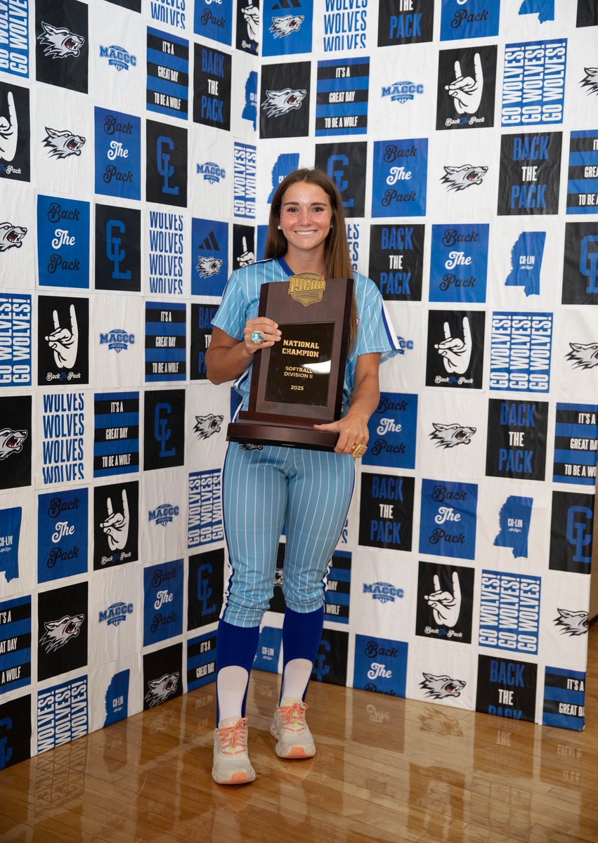 kyndall_landry's tweet photo. Thank you for the amazing day! 🤍🩵
#Backthepack #wolfpack @coachbeall07 @CoLinSoftball @_STAsoftball @MarucciPatsBR https://t.co/05fnG4DlqH