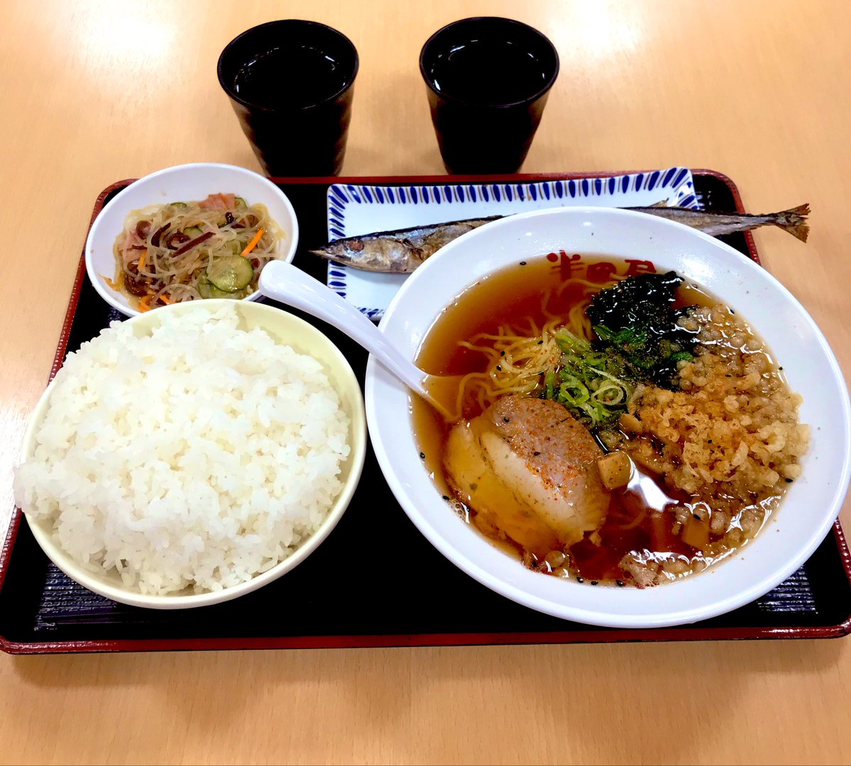 FuckiJoo's tweet photo. ラーメンと春雨にお酢大量に入れて体調管理をしてきました！ https://t.co/NzhXawEiLB