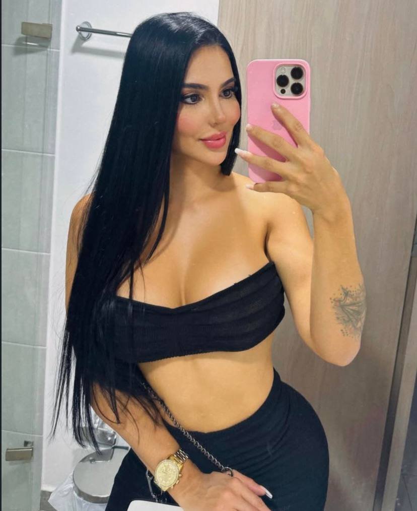 Brendahot192's tweet photo. Holaaaaa mis amores le deseo una linda tarde 😘

Promoción a los primero 10 en suscribirse en mi canal privado y videollamada 

Agendado cita para servicio privado en CDMX 🇲🇽 https://t.co/Zq7QPQuV7H