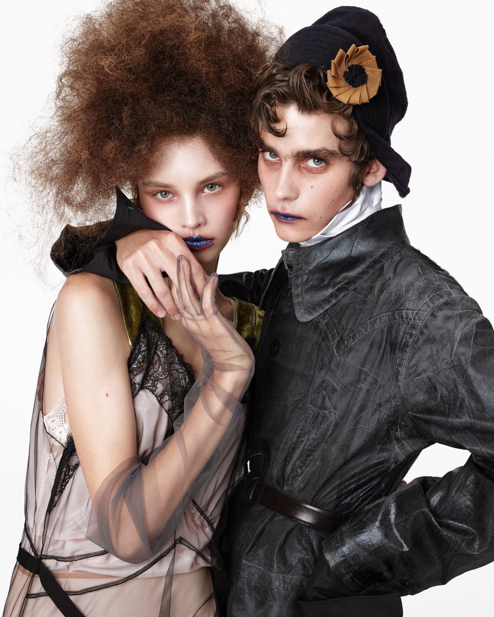 rebecamaccise's tweet photo. Re{form} Zara
Vol 1.  
“Authored by Couturier John Galliano” https://t.co/ZQHOEl3nwU