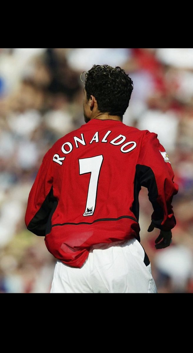 Chinedum218's tweet photo. @Cristiano I’m always with my idolo https://t.co/1zRsSI2g7o