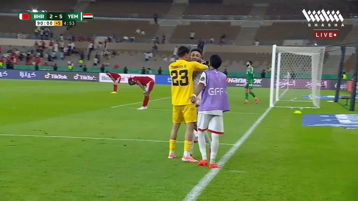 A live broadcast screenshot of a soccer match between Bahrain (BHR) and Yemen (YEM), with the score 2-5 at 90:00 plus 4:53 of stoppage time.