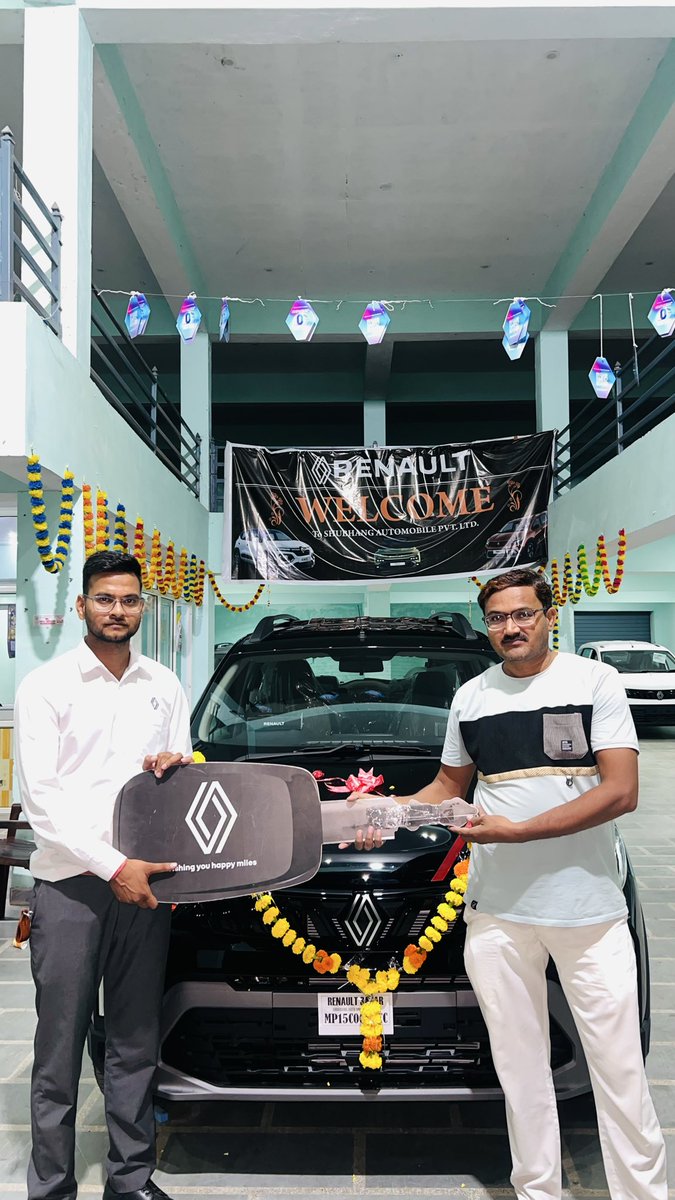 Samkhan67397917's tweet photo. @RenaultIndia Bought a brand new @RenaultIndia Triber RXT 3 days ago from Tikamgarh. Want official Renault CNG kit to save my 3yr/1L km warranty. Tikamgarh dealer refused saying vehicle is "Retail". Ready to visit Jhansi, Sagar or Jabalpur workshop. Please help! Email sent to CSC https://t.co/O47jQBpMDN