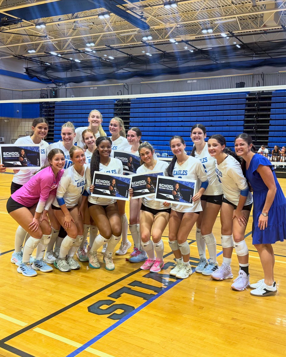 MPCAthletics's tweet photo. Senior L. Dunn broke the school record for career kills against Pepperell. Dunn finished the night with 19 kills, putting her career total at 1,564. The previous school record of 1,551 was held by Sarah Hayes Farley since 2018.
#RecordHolder | #MPCVolleyball https://t.co/jTUFDsuEKS