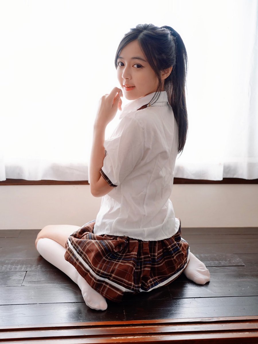 DrChambritas's tweet photo. Que rico 🥵
Que exótico 🔥

#schoolgirl #colegiala #japanese #petiteen https://t.co/y1yMWgCfWs