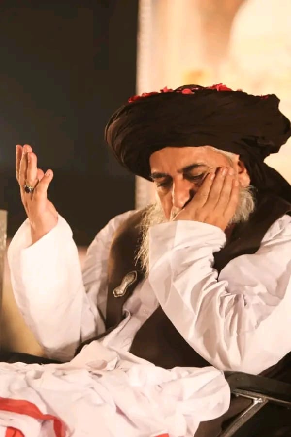 1_RizviaLegacy's tweet photo. @EmptyAccount213 جس کو دیدار میسر ہو ہر شام تیرا
وہ بھلا چاند کو کہاں دیکھتے ہیں🥺 https://t.co/0GULlNd0Xd